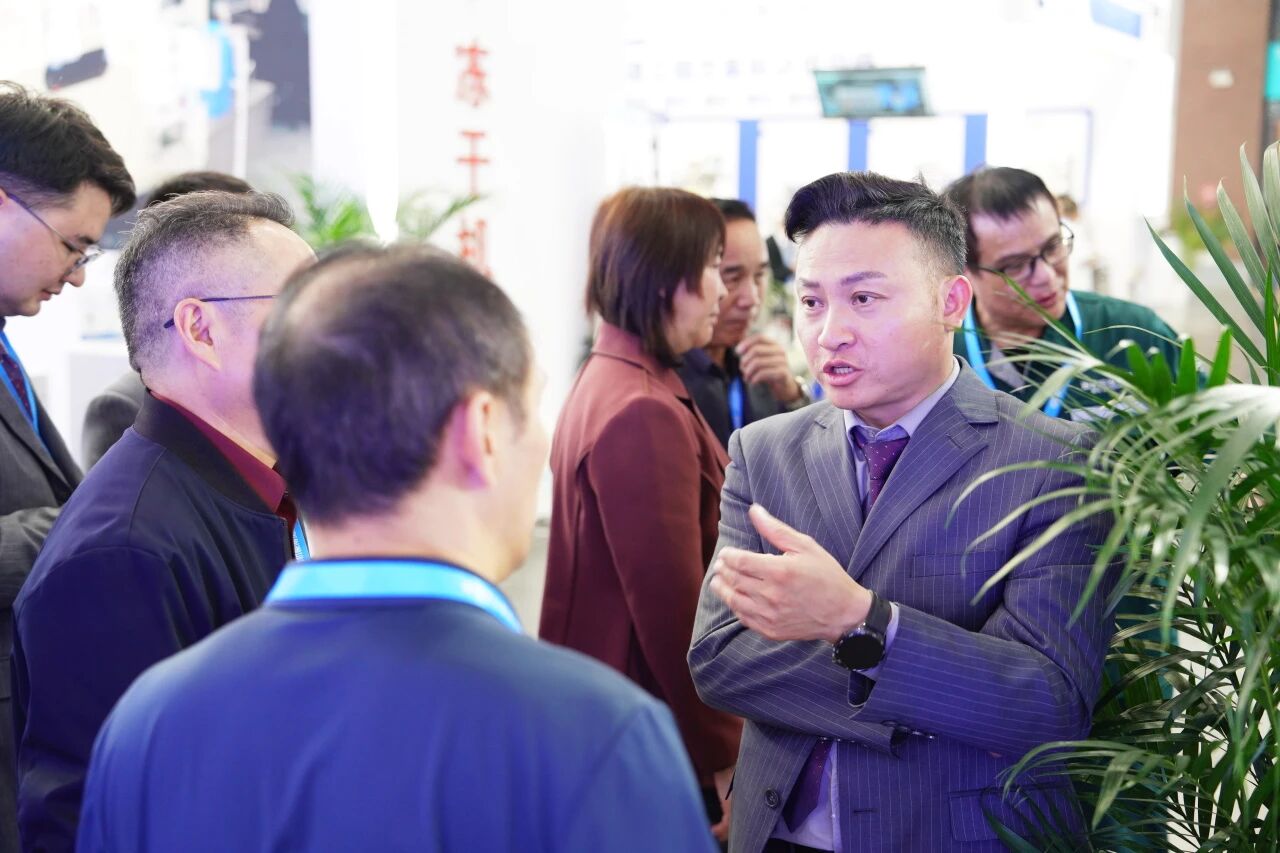 AG平台·(集团)真人有限公司官网